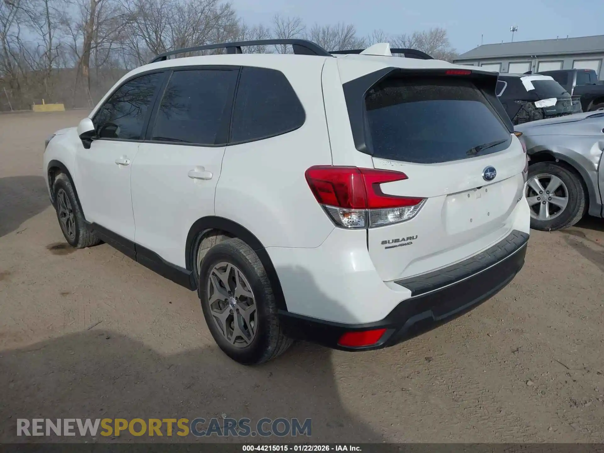 3 fotografías del automóvil dañado JF2SKAJC6MH424907 SUBARU FORESTER 2021