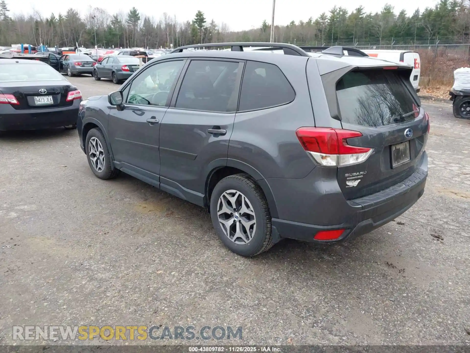 3 Photograph of a damaged car JF2SKAJC7MH526149 SUBARU FORESTER 2021