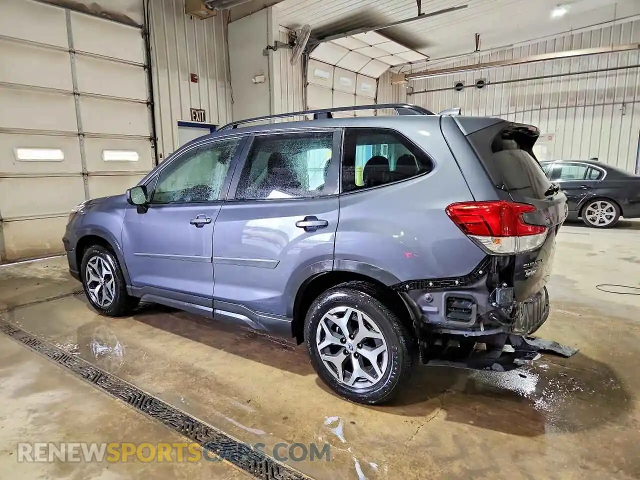 2 Photograph of a damaged car JF2SKAJC8MH513295 SUBARU FORESTER 2021