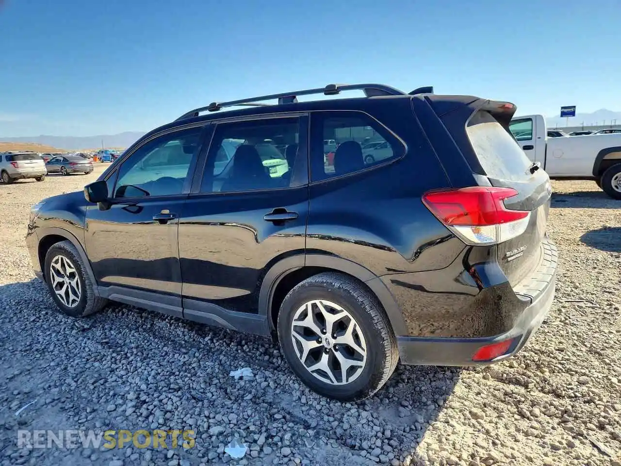 2 fotografías del automóvil dañado JF2SKAJC8MH572301 SUBARU FORESTER 2021