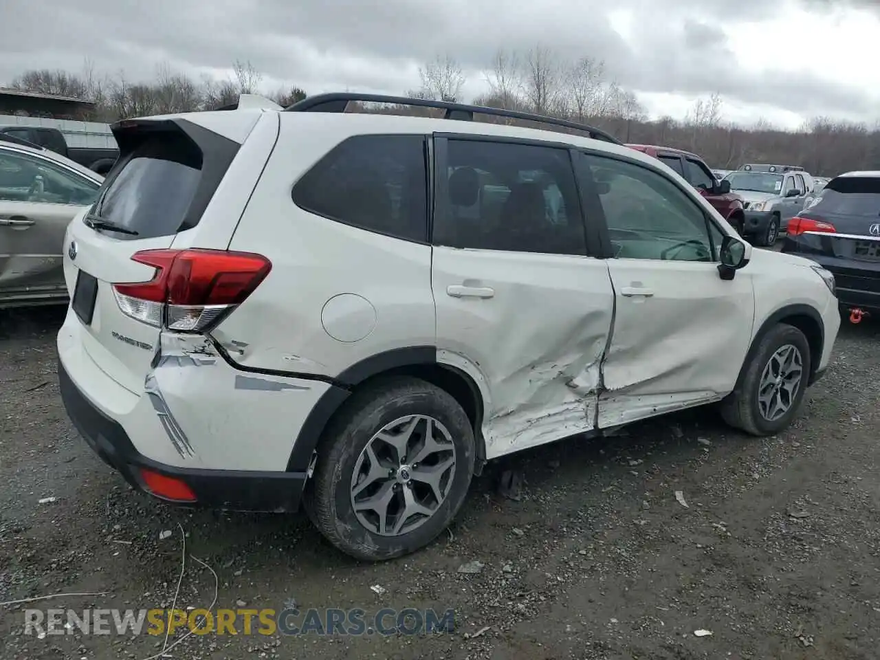 3 Photograph of a damaged car JF2SKAJCXMH531085 SUBARU FORESTER 2021