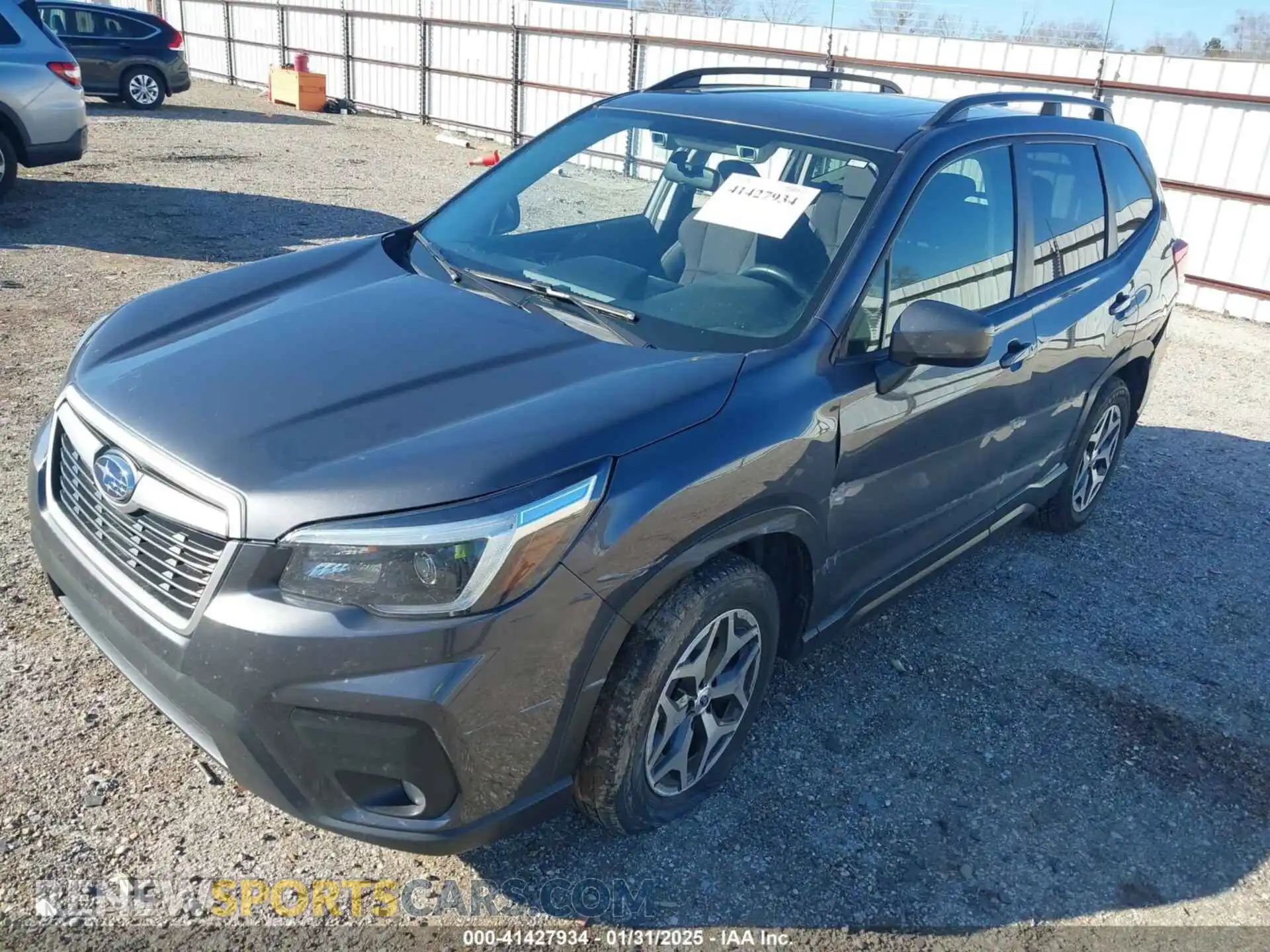 2 fotografías del automóvil dañado JF2SKAJCXMH556438 SUBARU FORESTER 2021
