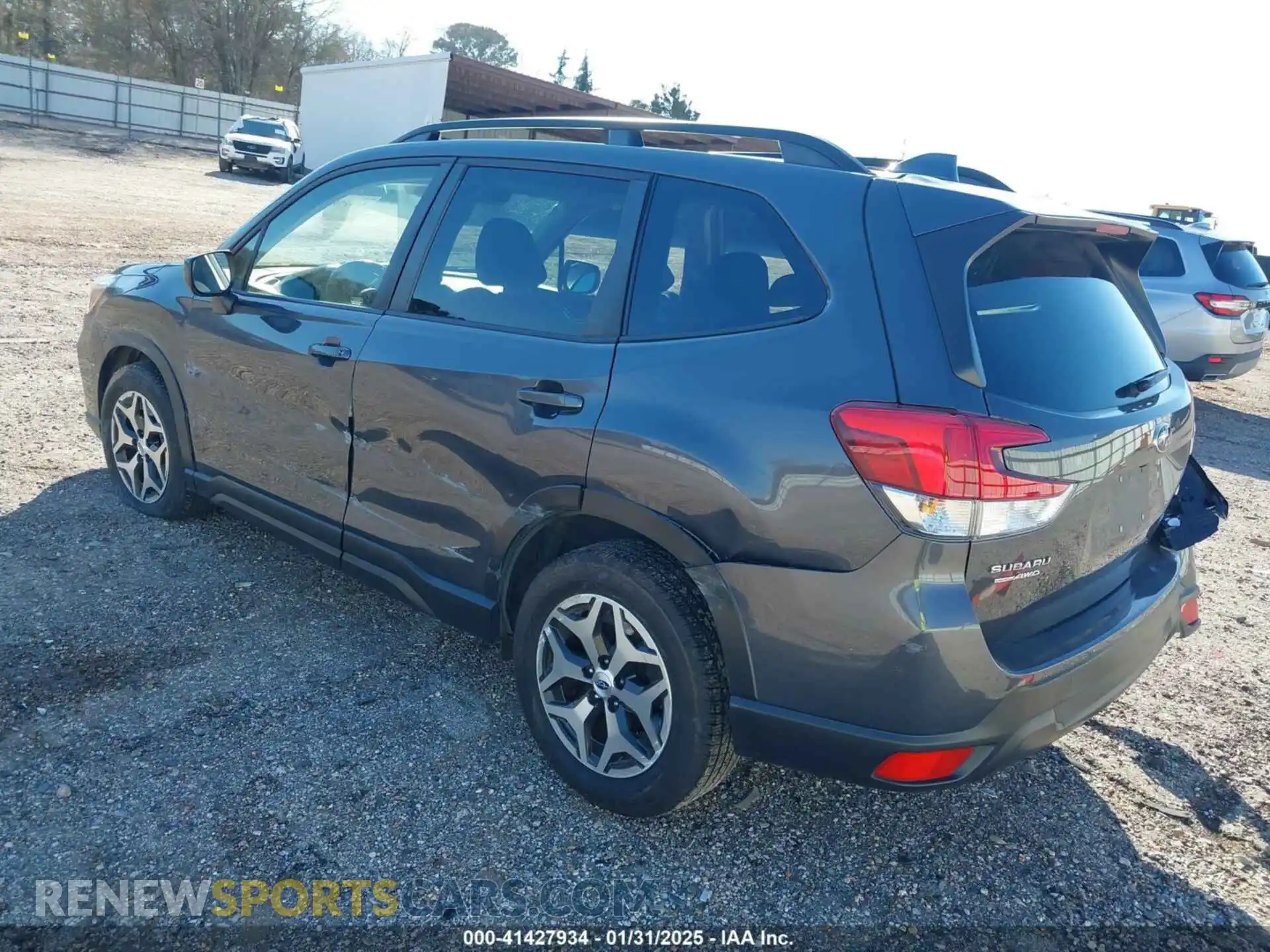 3 fotografías del automóvil dañado JF2SKAJCXMH556438 SUBARU FORESTER 2021