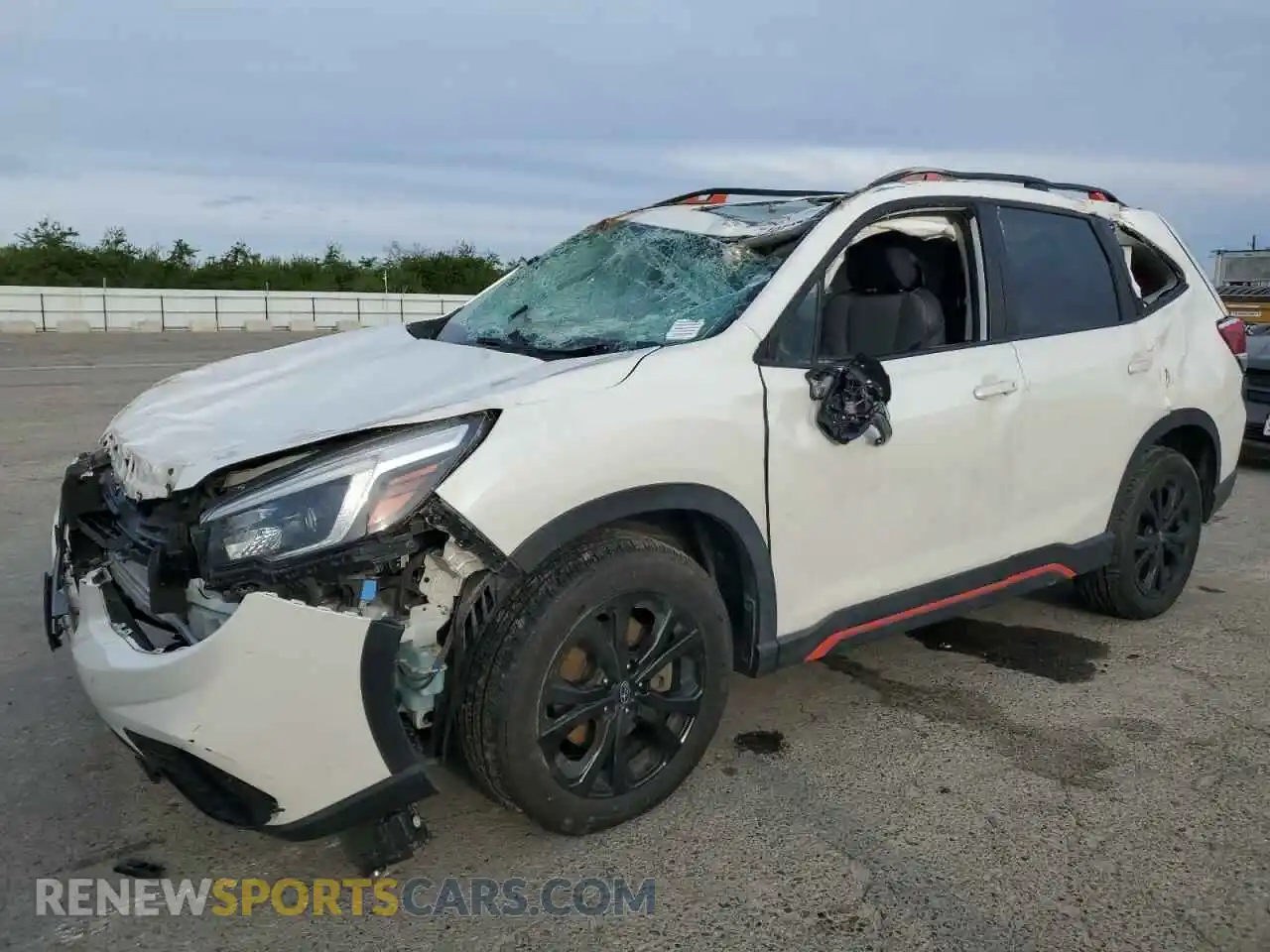 1 Photograph of a damaged car JF2SKALC8MH406793 SUBARU FORESTER 2021