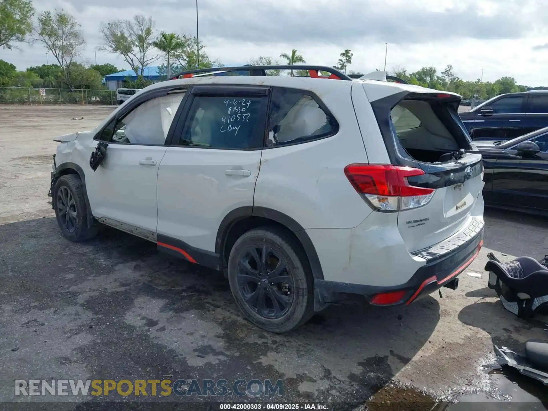 3 Photograph of a damaged car JF2SKARC0MH457504 SUBARU FORESTER 2021