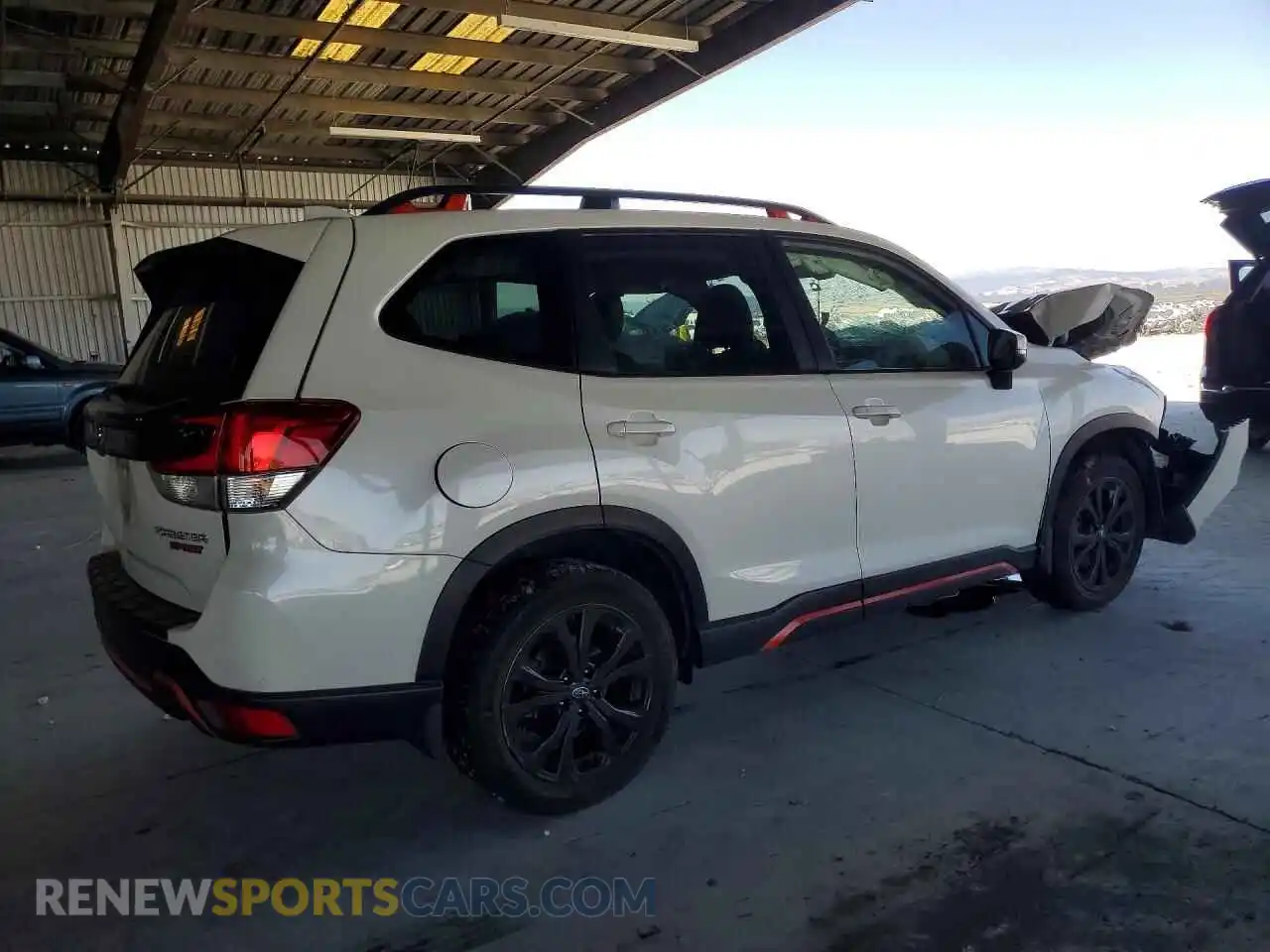 3 Фотография поврежденного автомобиля JF2SKARC1MH570507 SUBARU FORESTER 2021