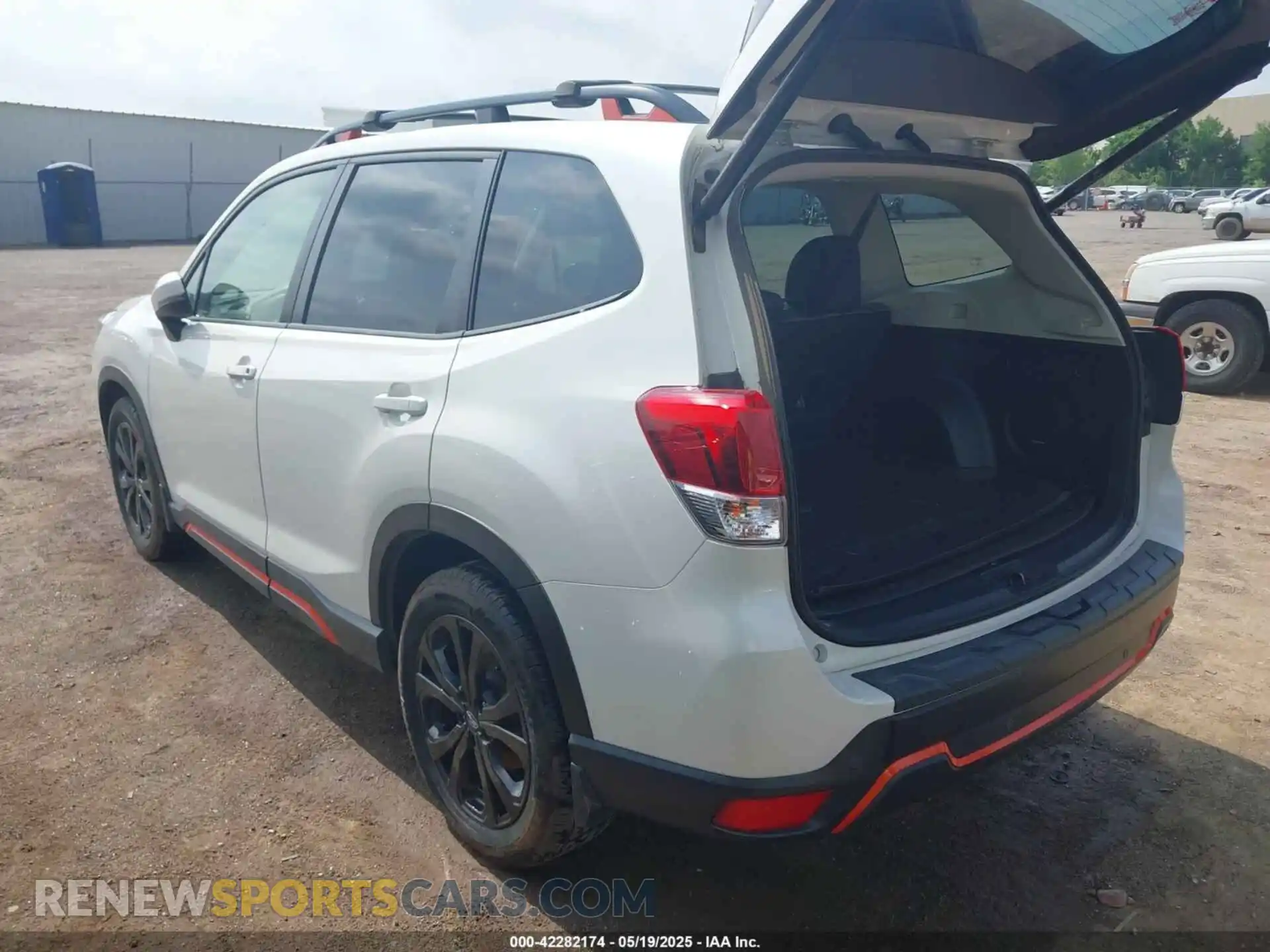 3 Photograph of a damaged car JF2SKARC3MH577460 SUBARU FORESTER 2021