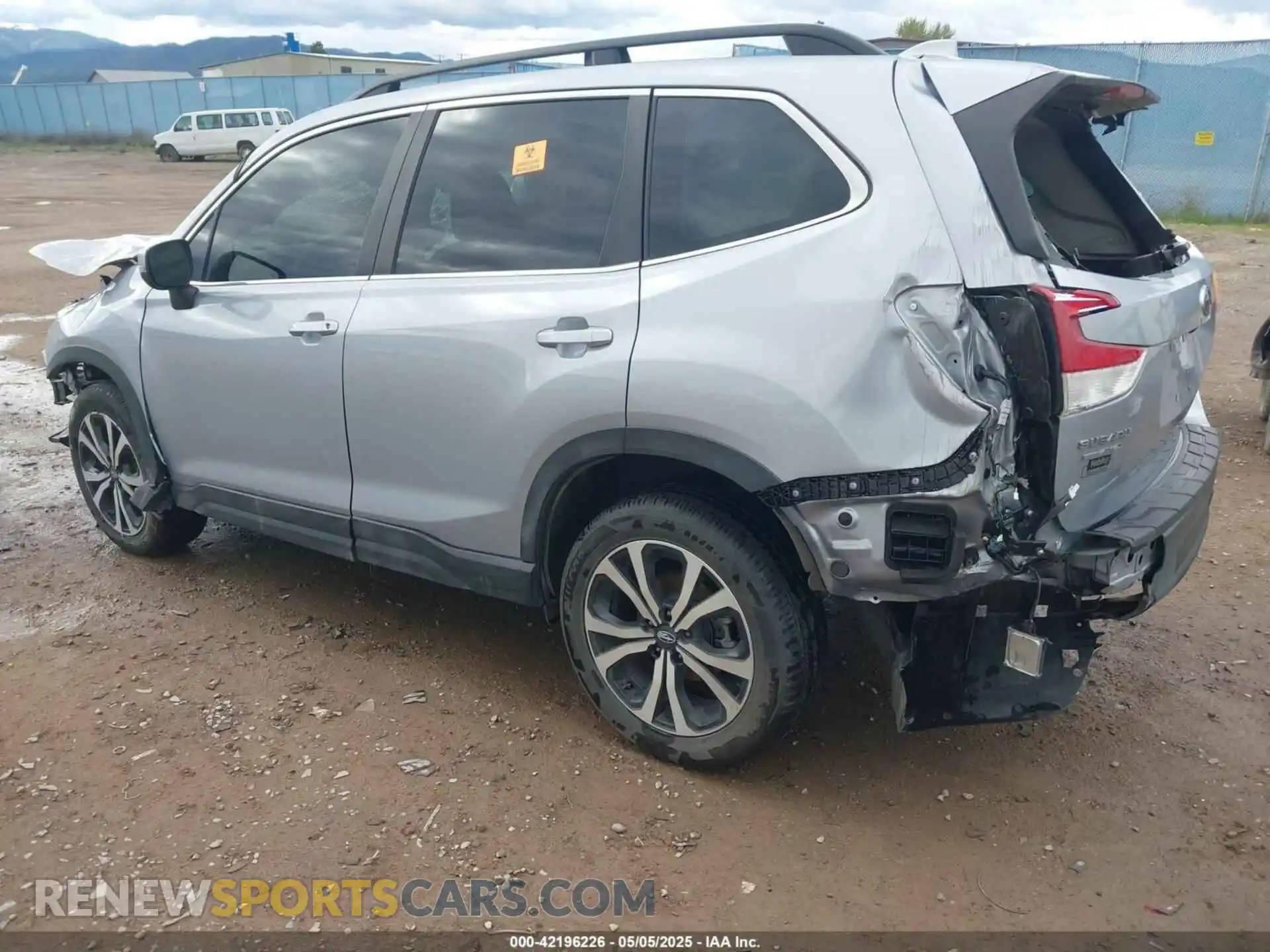 3 Photograph of a damaged car JF2SKASC5MH431586 SUBARU FORESTER 2021