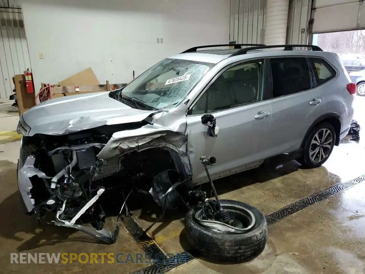 1 Photograph of a damaged car JF2SKASC7MH583840 SUBARU FORESTER 2021