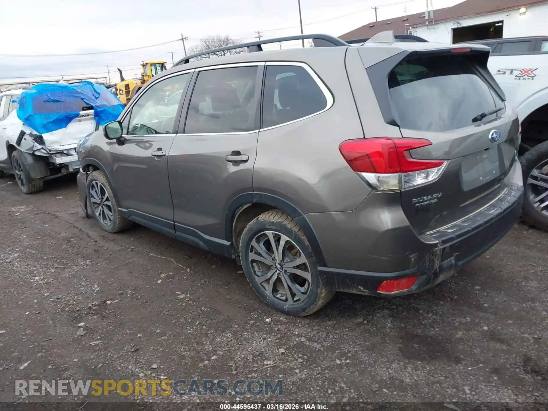 3 Photograph of a damaged car JF2SKASC8MH425023 SUBARU FORESTER 2021