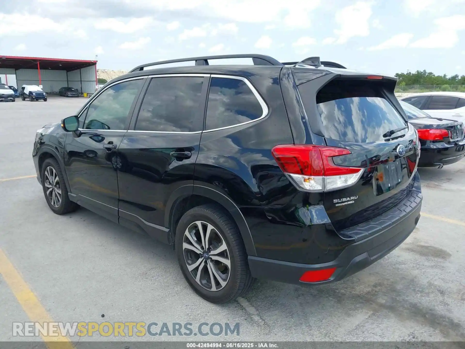 3 Фотография поврежденного автомобиля JF2SKASC9MH434636 SUBARU FORESTER 2021