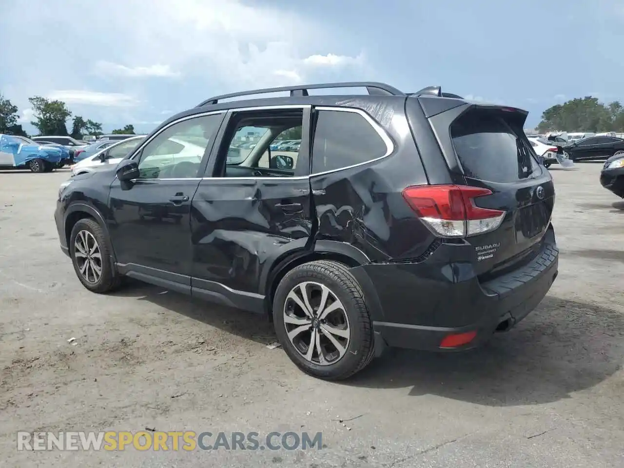 2 fotografías del automóvil dañado JF2SKAUC2MH452358 SUBARU FORESTER 2021