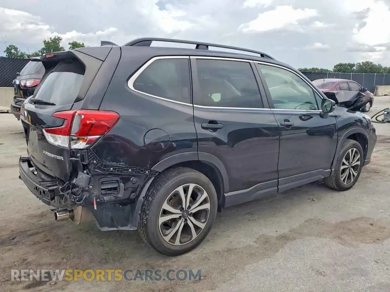 3 Photograph of a damaged car JF2SKAUC8MH532540 SUBARU FORESTER 2021