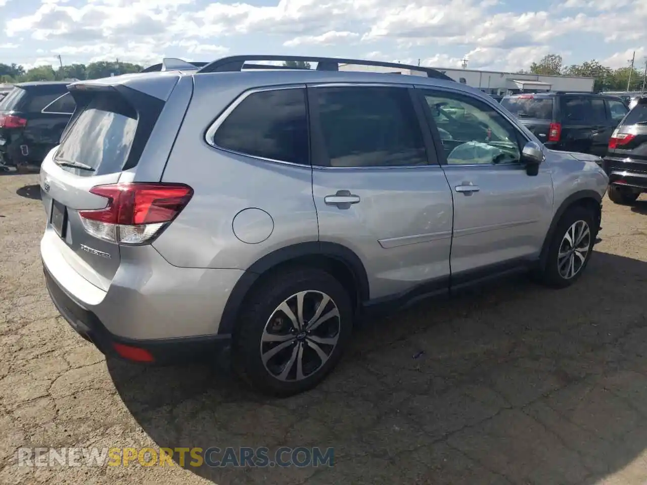 3 Photograph of a damaged car JF2SKAUC9MH425884 SUBARU FORESTER 2021