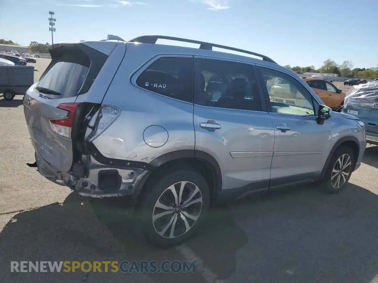 3 Photograph of a damaged car JF2SKAUC9MH573677 SUBARU FORESTER 2021