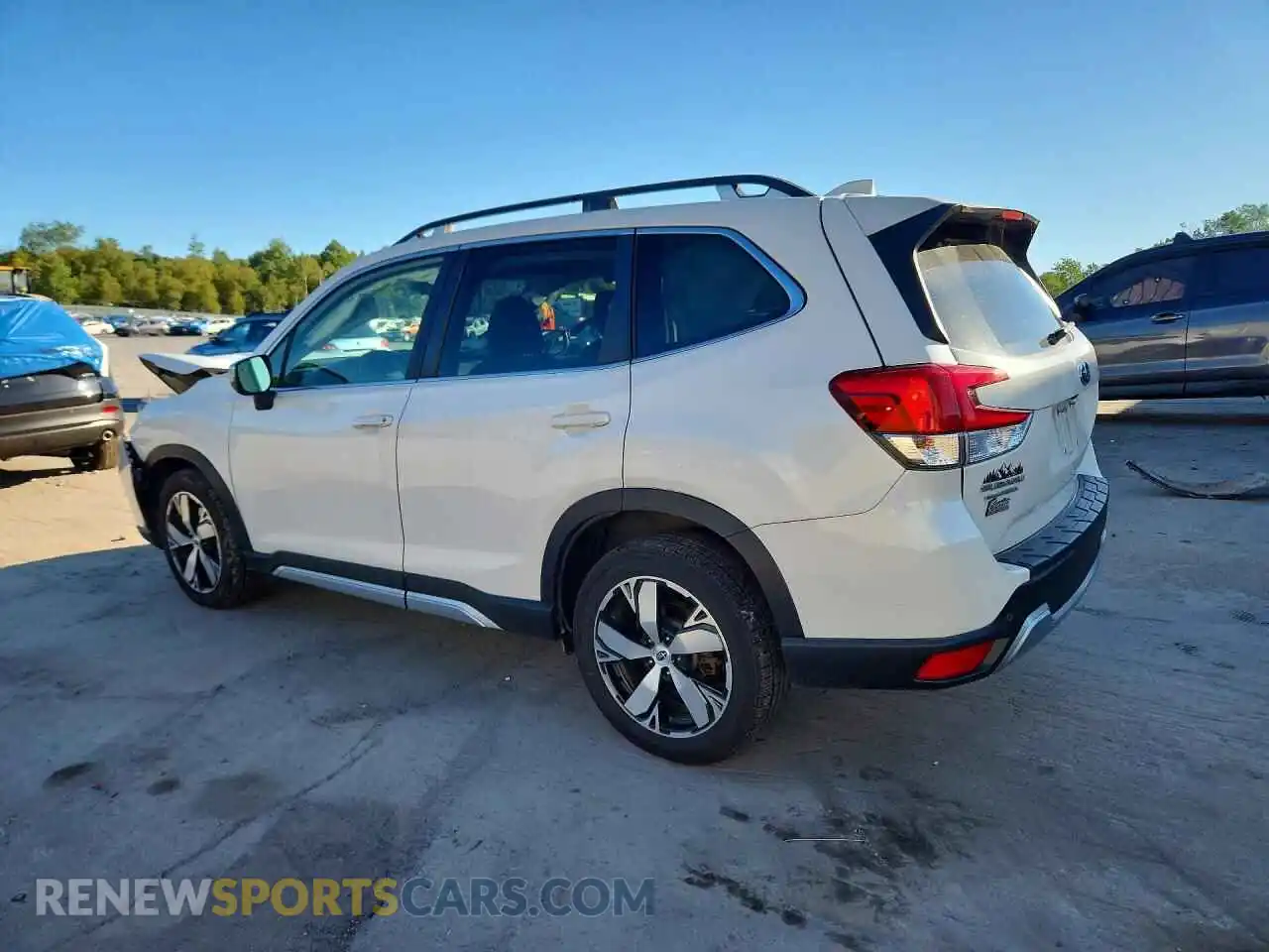 2 Фотография поврежденного автомобиля JF2SKAXC1MH443310 SUBARU FORESTER 2021