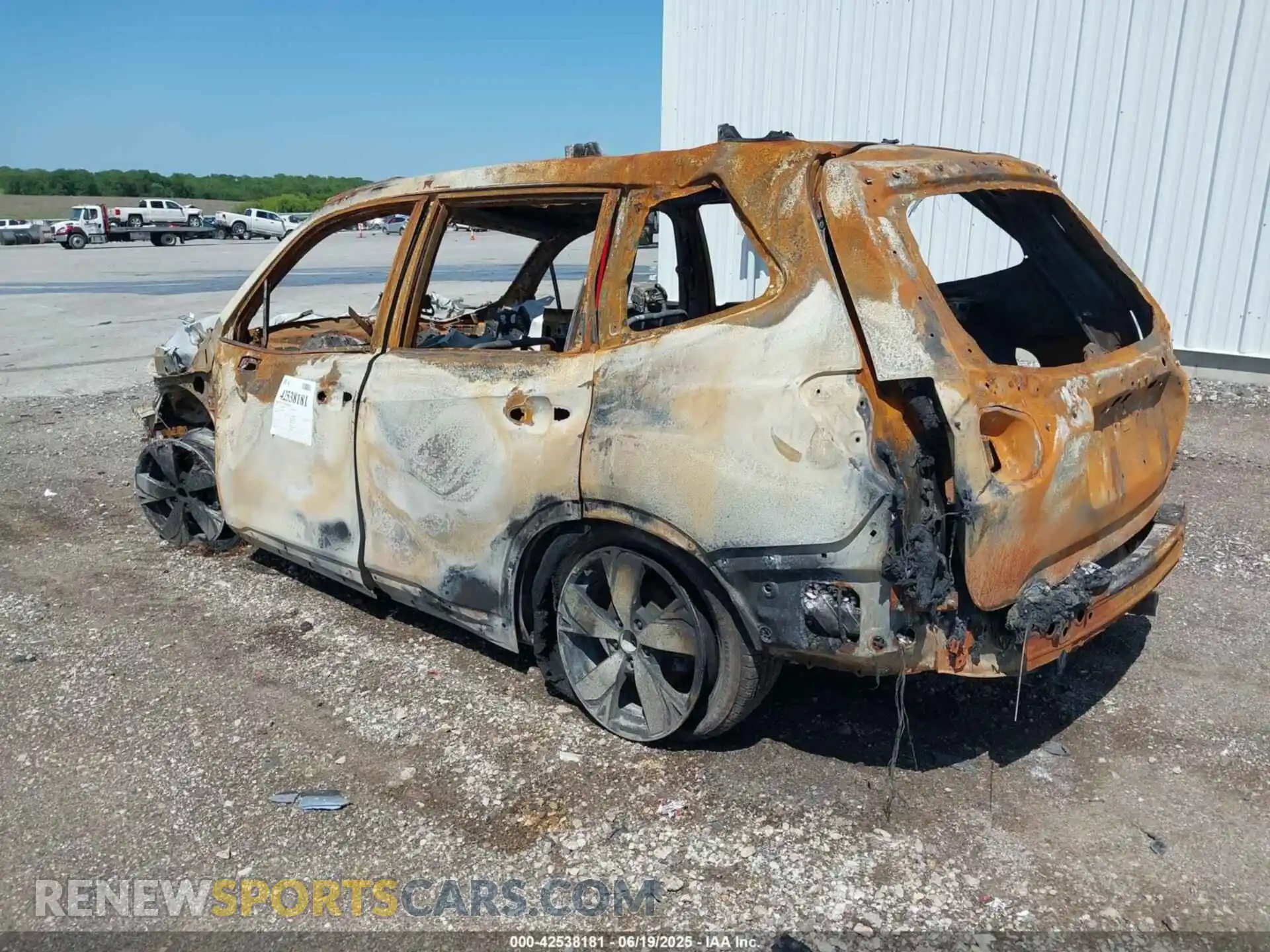 3 Photograph of a damaged car JF2SKAXC7MH588061 SUBARU FORESTER 2021