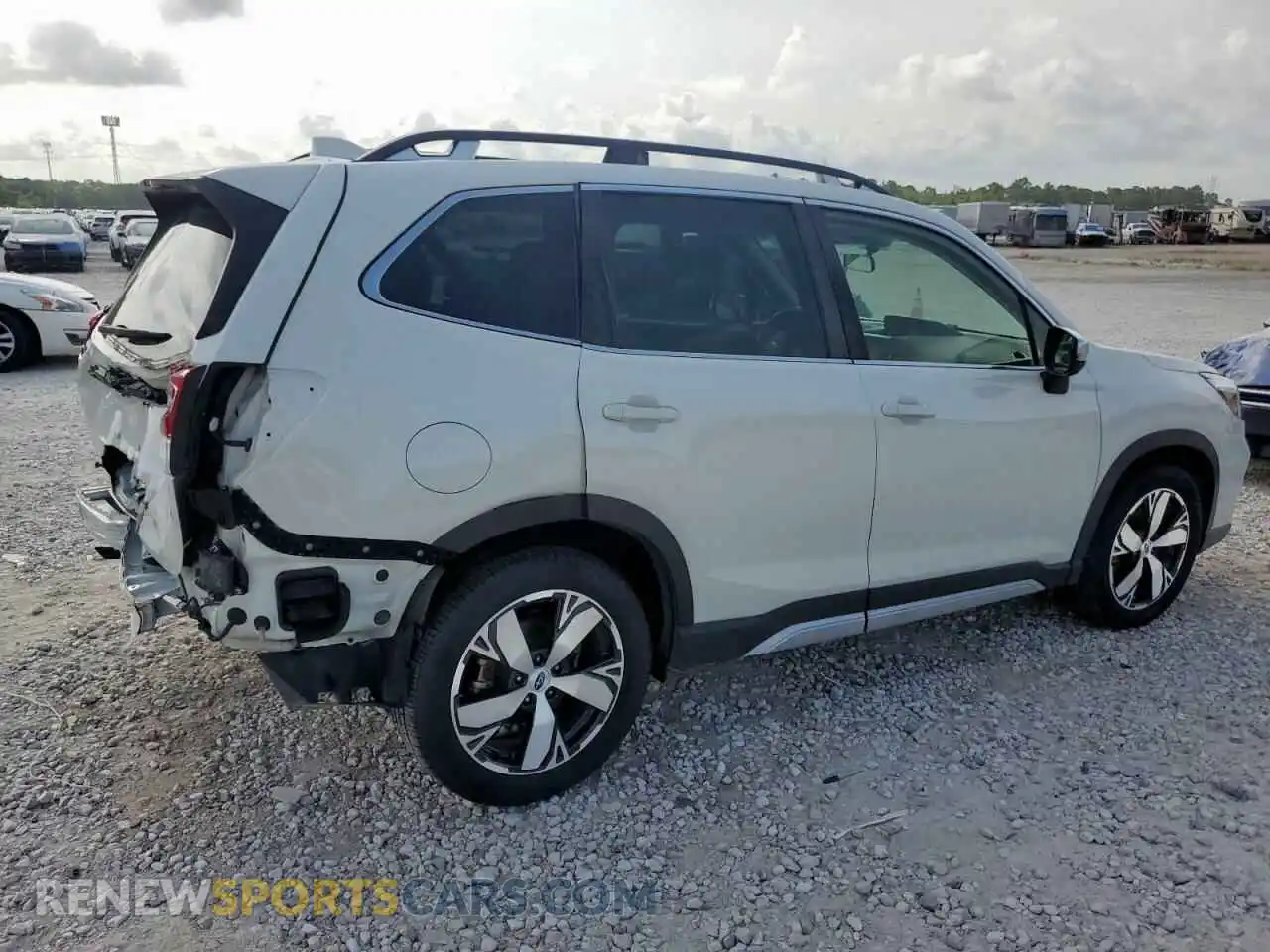 3 Photograph of a damaged car JF2SKAXC8MH471590 SUBARU FORESTER 2021