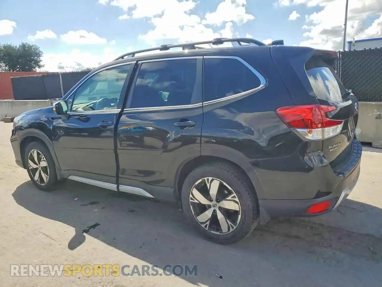2 fotografías del automóvil dañado JF2SKAXCXMH570069 SUBARU FORESTER 2021