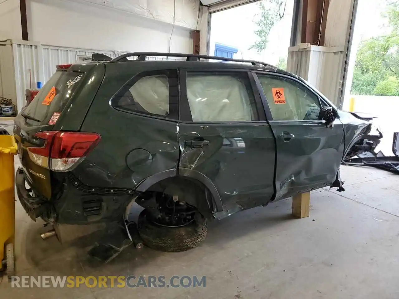 3 Photograph of a damaged car JF2SKACC3NH479068 SUBARU FORESTER 2022