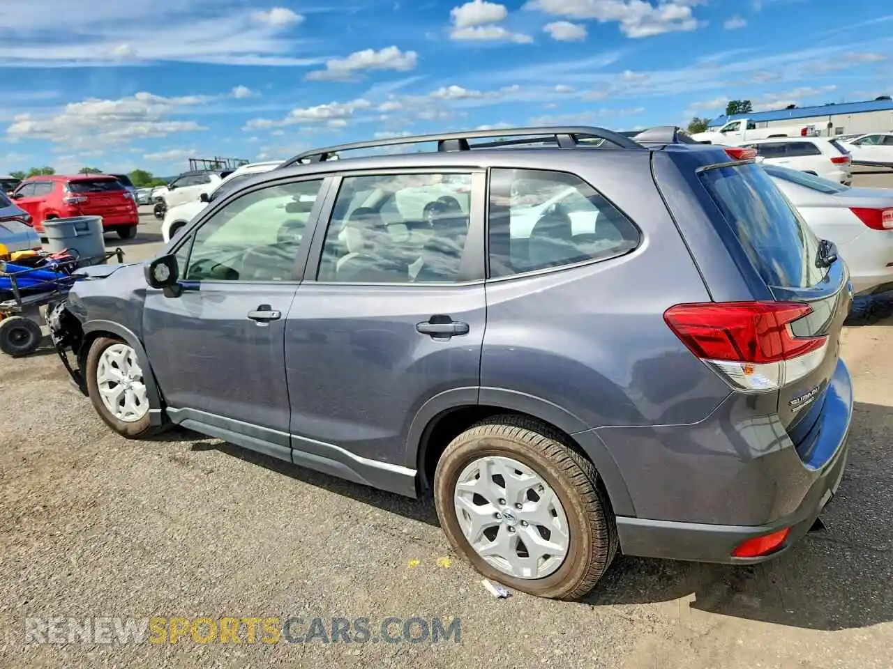 2 fotografías del automóvil dañado JF2SKACC9NH524482 SUBARU FORESTER 2022