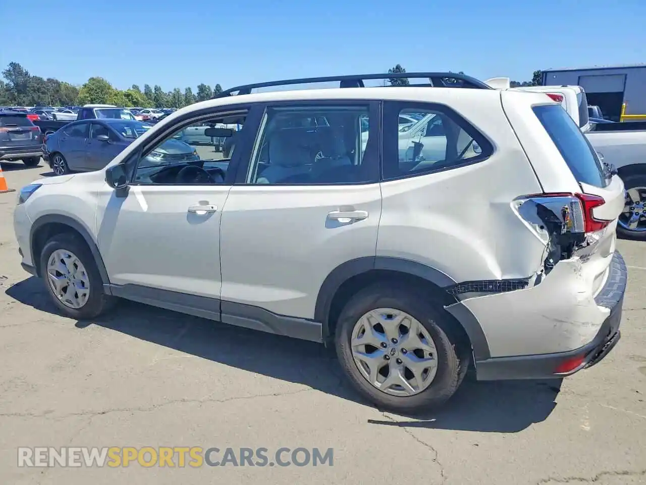 2 fotografías del automóvil dañado JF2SKACCXNH465023 SUBARU FORESTER 2022