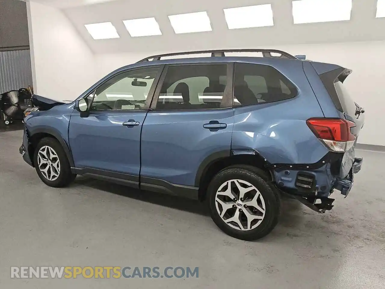 2 fotografías del automóvil dañado JF2SKADC2NH444536 SUBARU FORESTER 2022