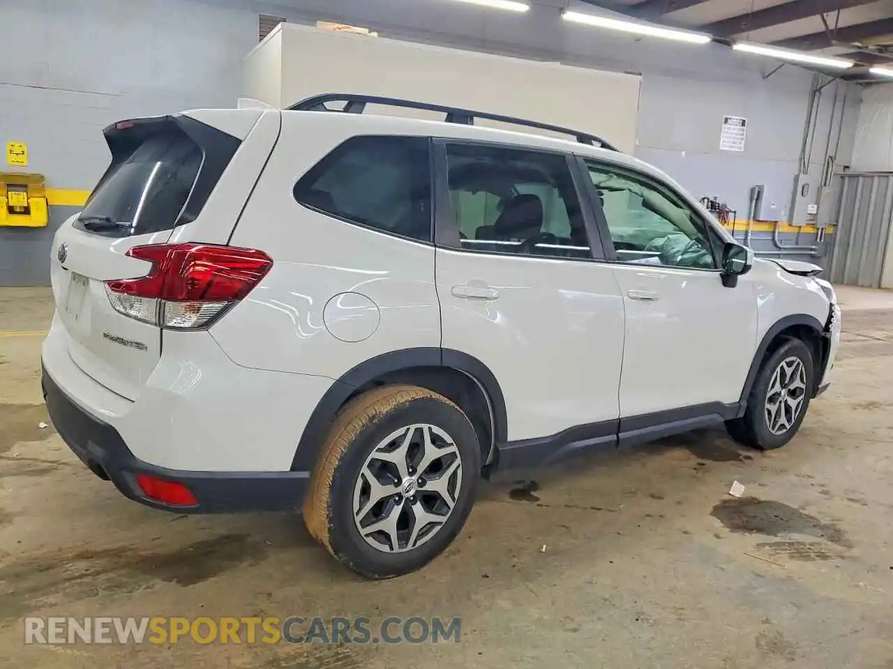 3 Photograph of a damaged car JF2SKADC7NH401651 SUBARU FORESTER 2022