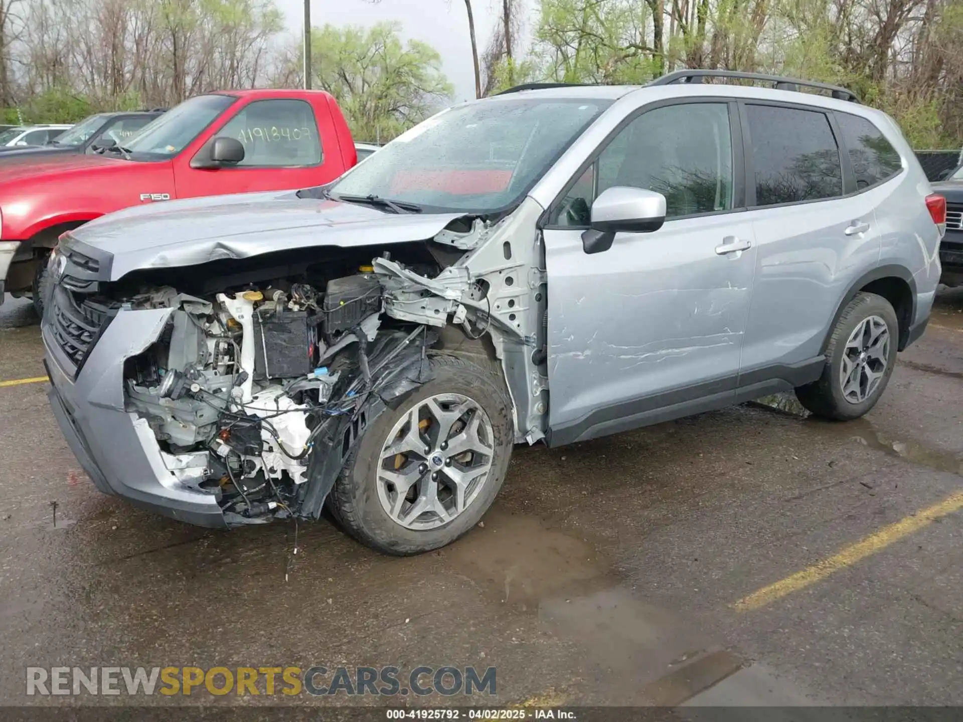 2 Photograph of a damaged car JF2SKAEC2NH452330 SUBARU FORESTER 2022