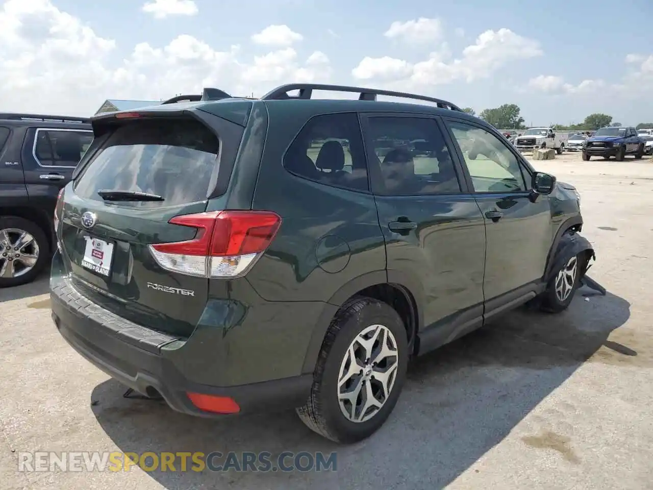 3 Photograph of a damaged car JF2SKAEC8NH486269 SUBARU FORESTER 2022