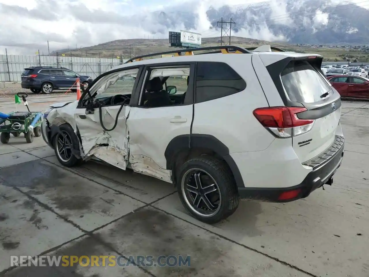2 Photograph of a damaged car JF2SKAMC1NH422866 SUBARU FORESTER 2022