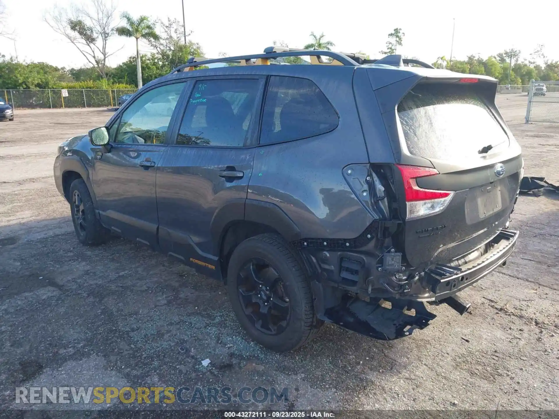 3 Photograph of a damaged car JF2SKAMC4NH423882 SUBARU FORESTER 2022