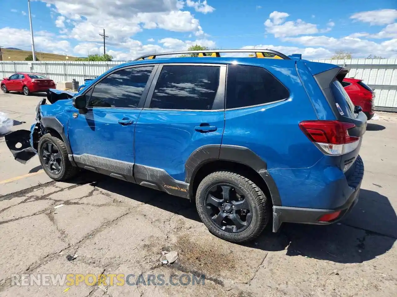 2 fotografías del automóvil dañado JF2SKAMC9NH437518 SUBARU FORESTER 2022