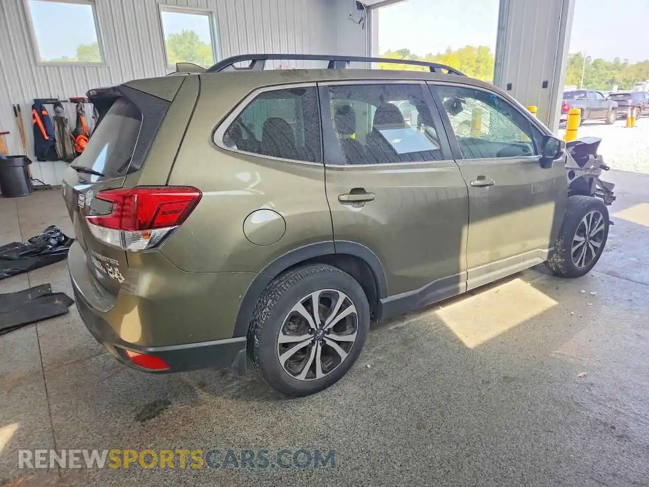 3 fotografías del automóvil dañado JF2SKAPC1NH523370 SUBARU FORESTER 2022