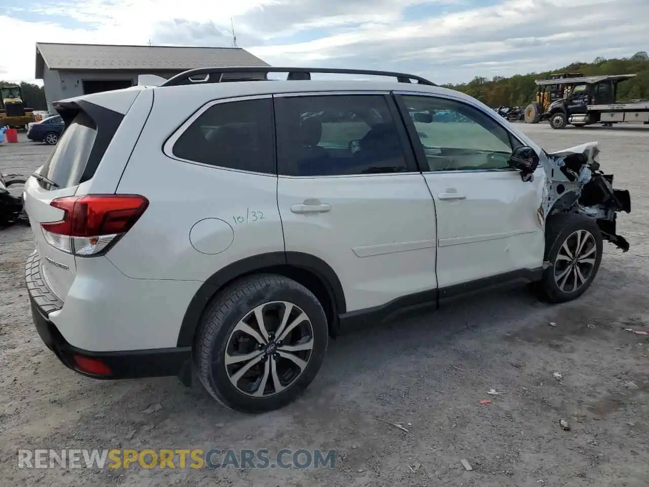 3 Photograph of a damaged car JF2SKAPC2NH442071 SUBARU FORESTER 2022