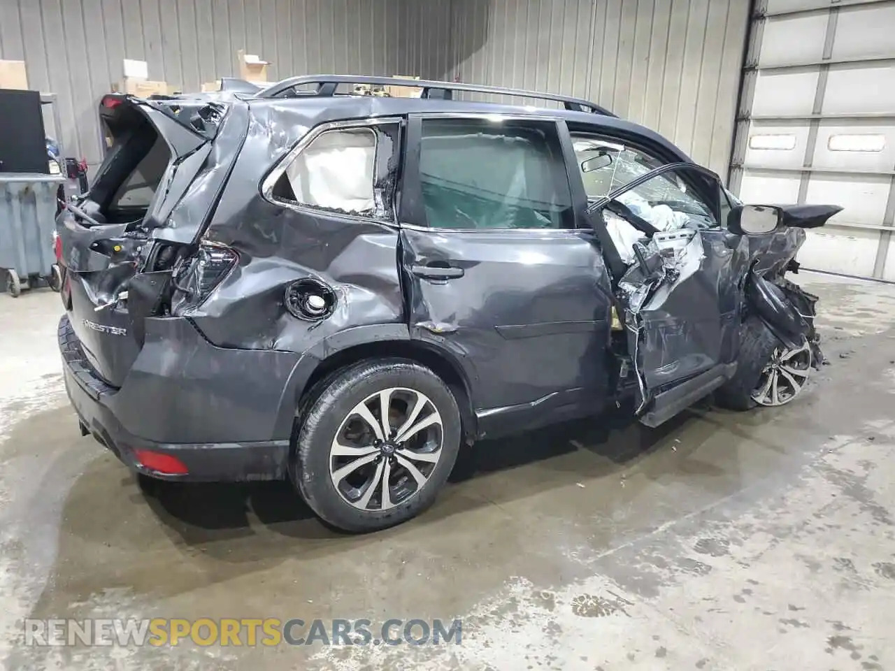 3 fotografías del automóvil dañado JF2SKAPC2NH524074 SUBARU FORESTER 2022