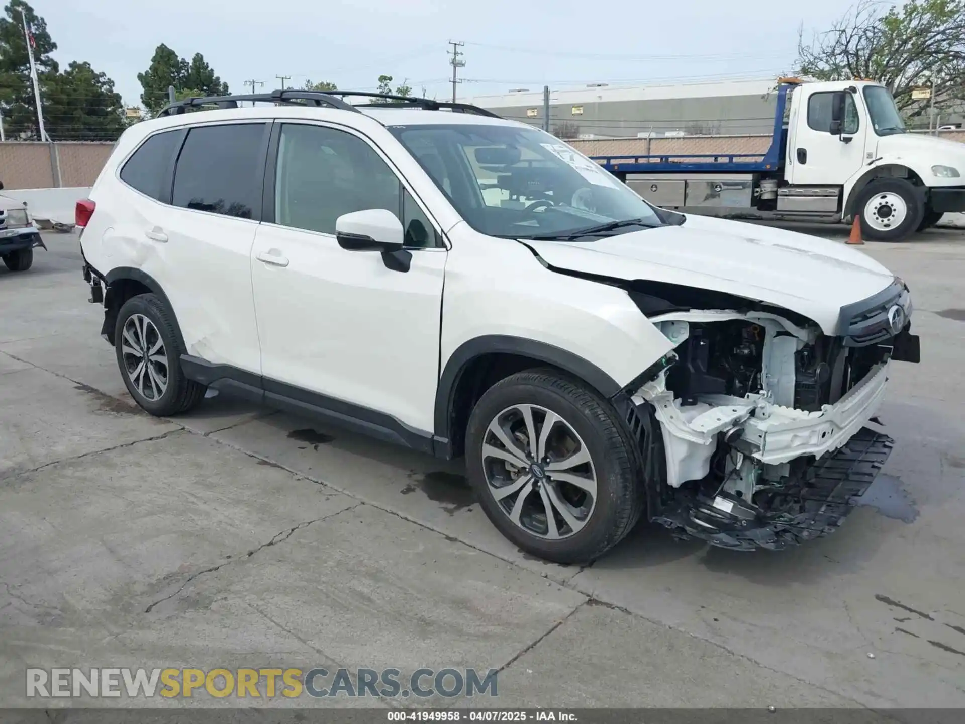 1 Photograph of a damaged car JF2SKAPC6NH433308 SUBARU FORESTER 2022