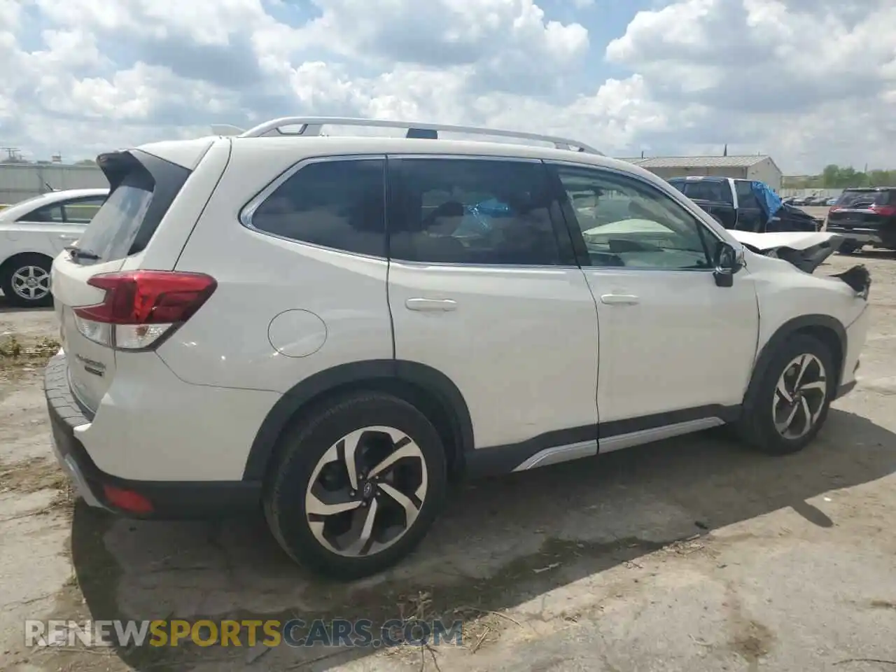 3 Photograph of a damaged car JF2SKARC2NH500645 SUBARU FORESTER 2022