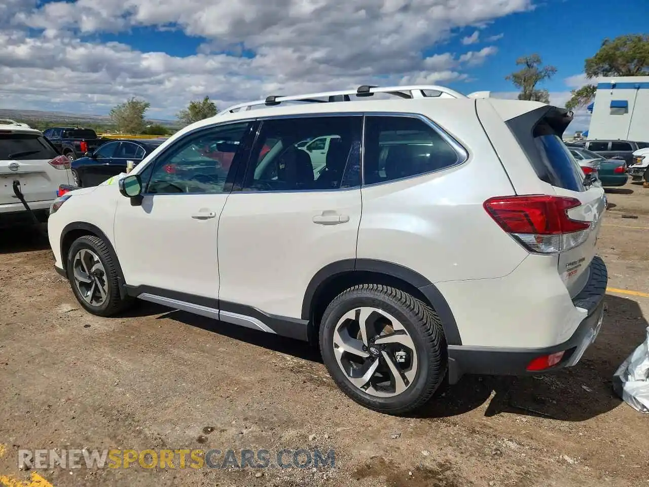 2 fotografías del automóvil dañado JF2SKARC3NH439743 SUBARU FORESTER 2022