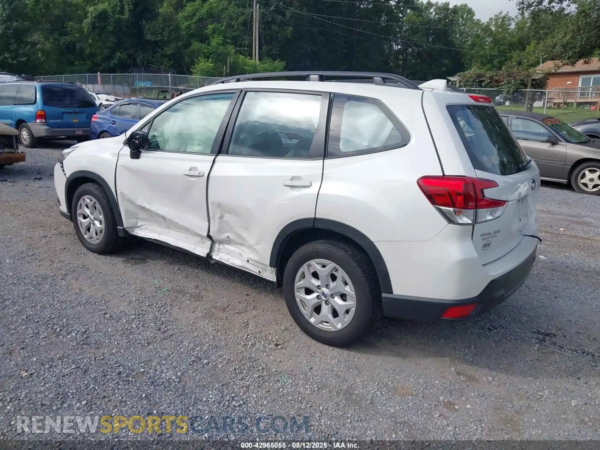3 fotografías del automóvil dañado JF2SKACC9PH536795 SUBARU FORESTER 2023
