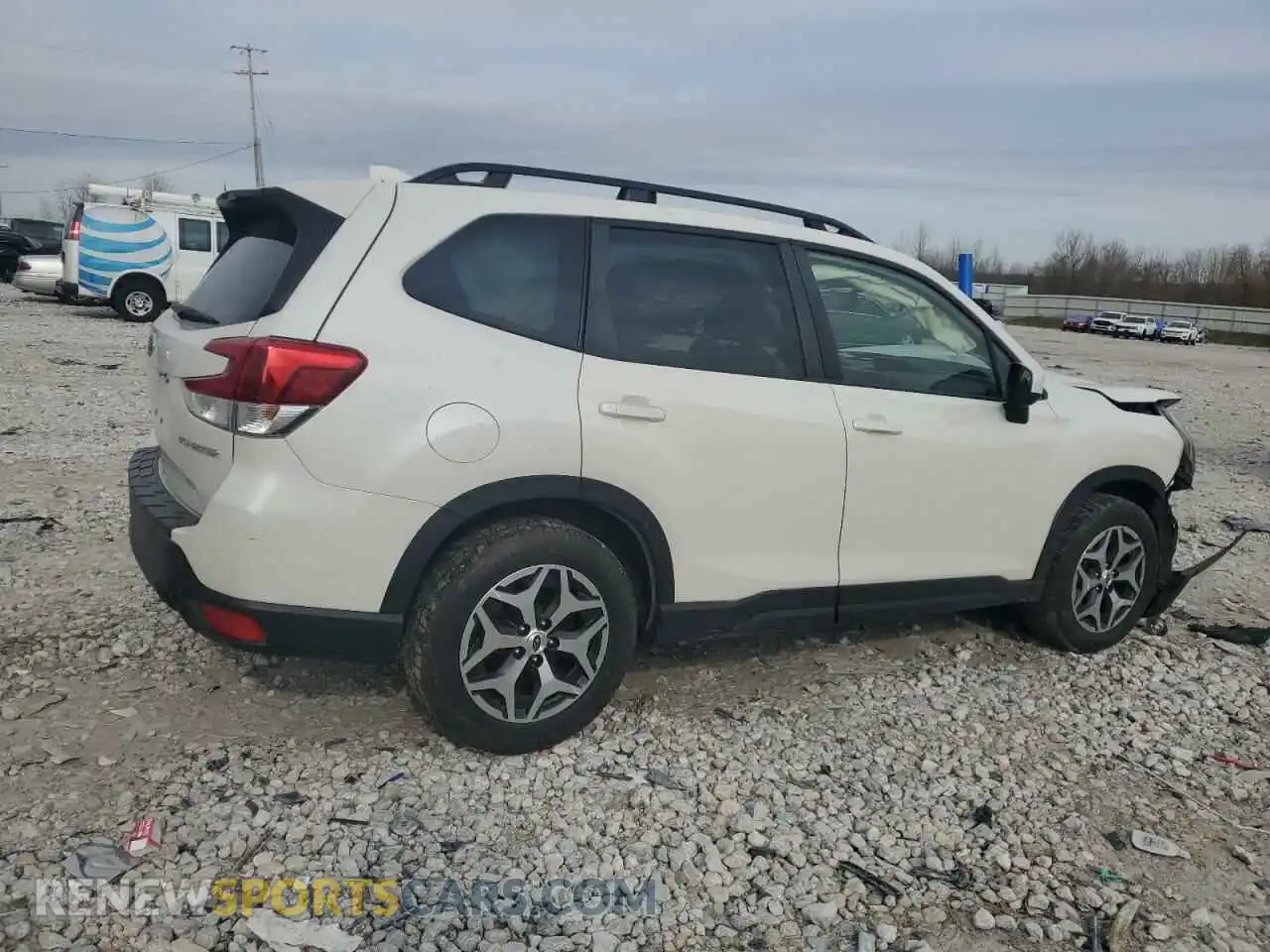 3 Photograph of a damaged car JF2SKADC3PH417235 SUBARU FORESTER 2023
