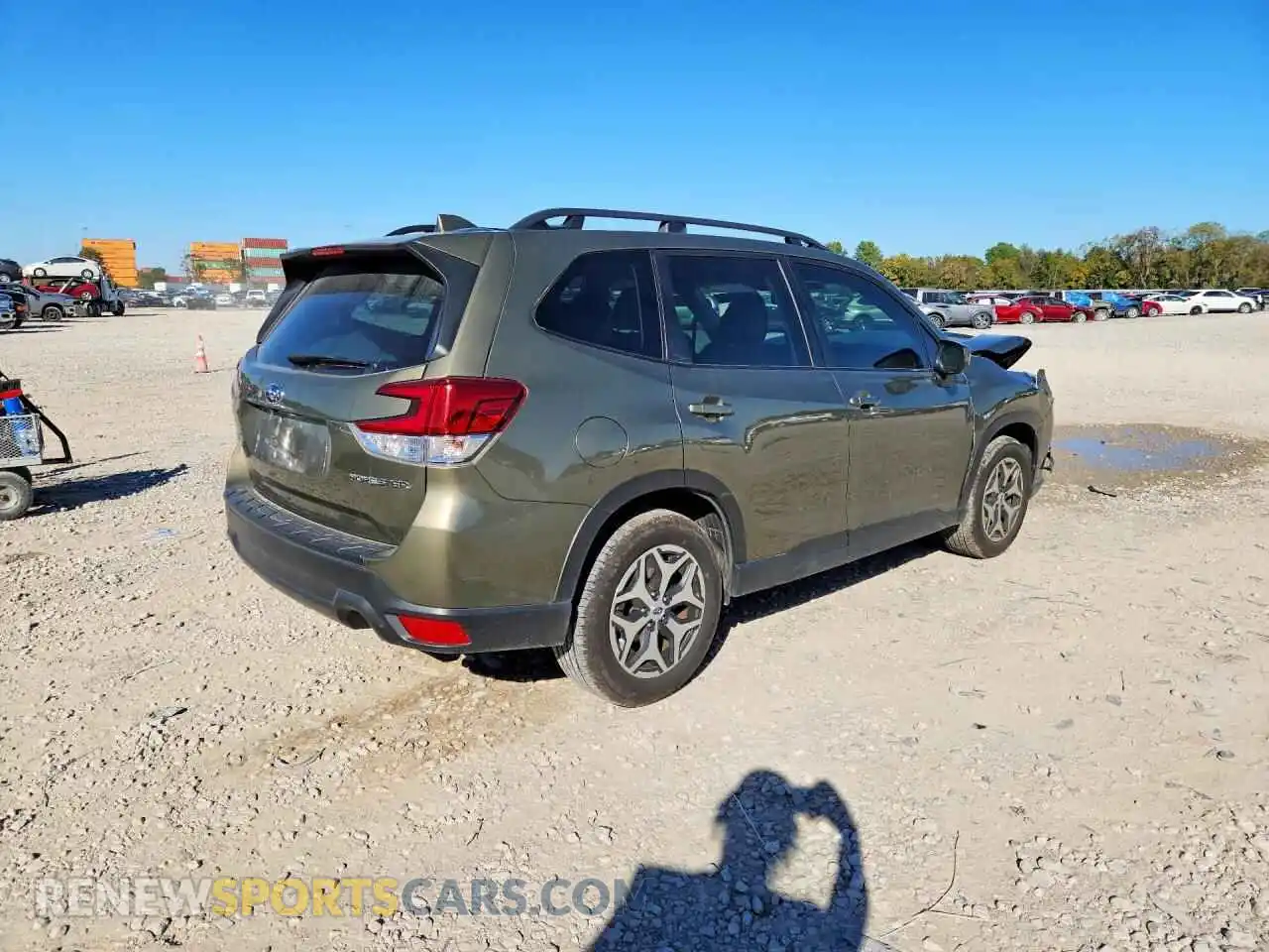 3 fotografías del automóvil dañado JF2SKADC3PH447903 SUBARU FORESTER 2023