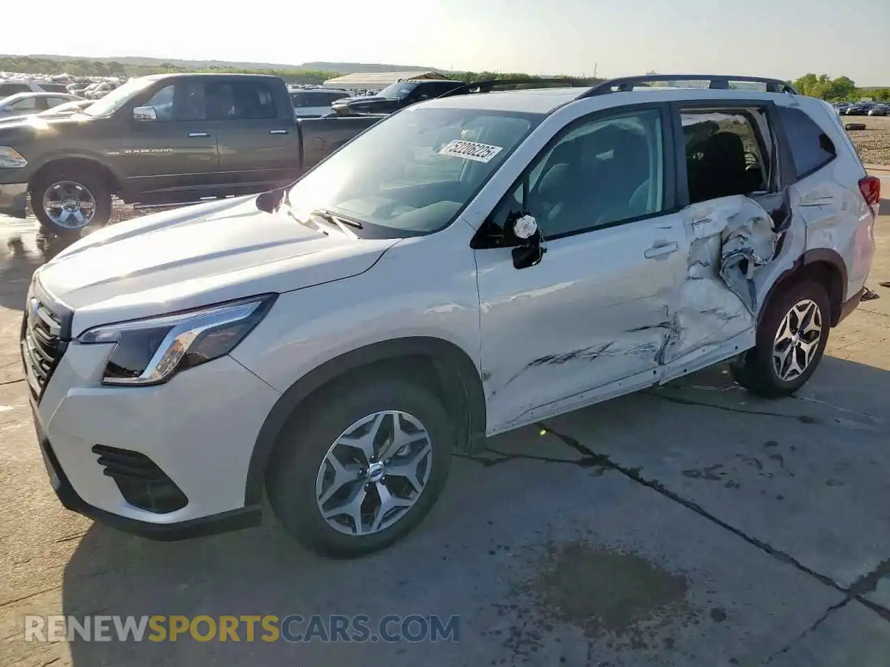 1 Photograph of a damaged car JF2SKAEC0PH400567 SUBARU FORESTER 2023
