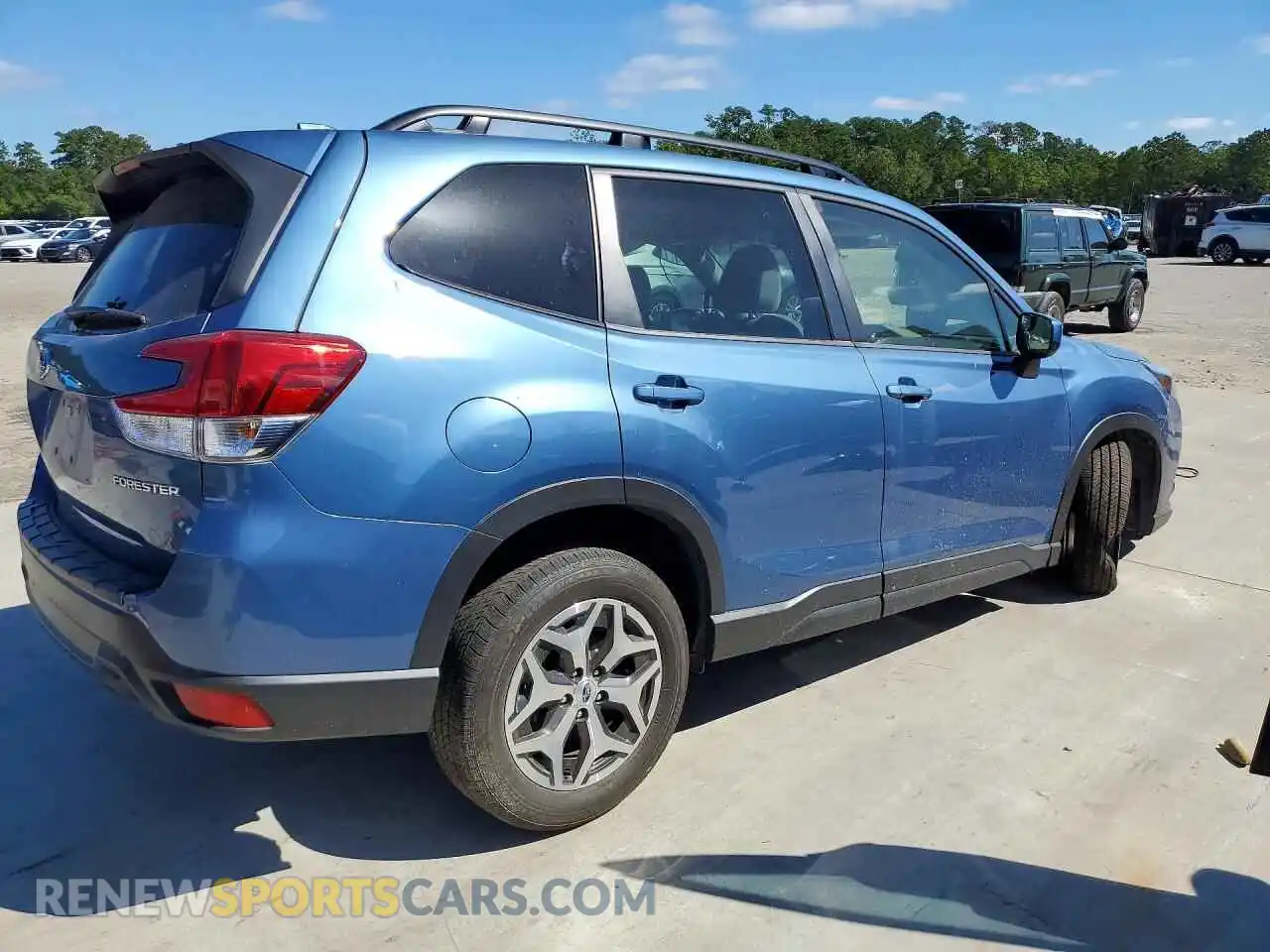 3 Photograph of a damaged car JF2SKAEC0PH411665 SUBARU FORESTER 2023