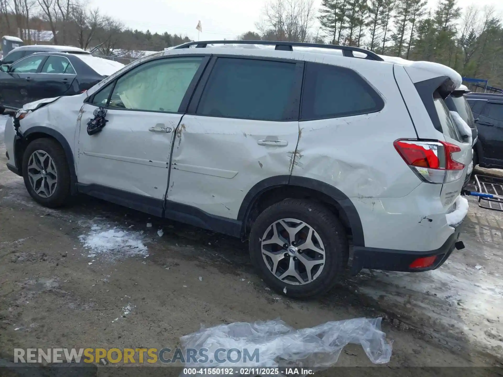3 Photograph of a damaged car JF2SKAEC0PH418390 SUBARU FORESTER 2023