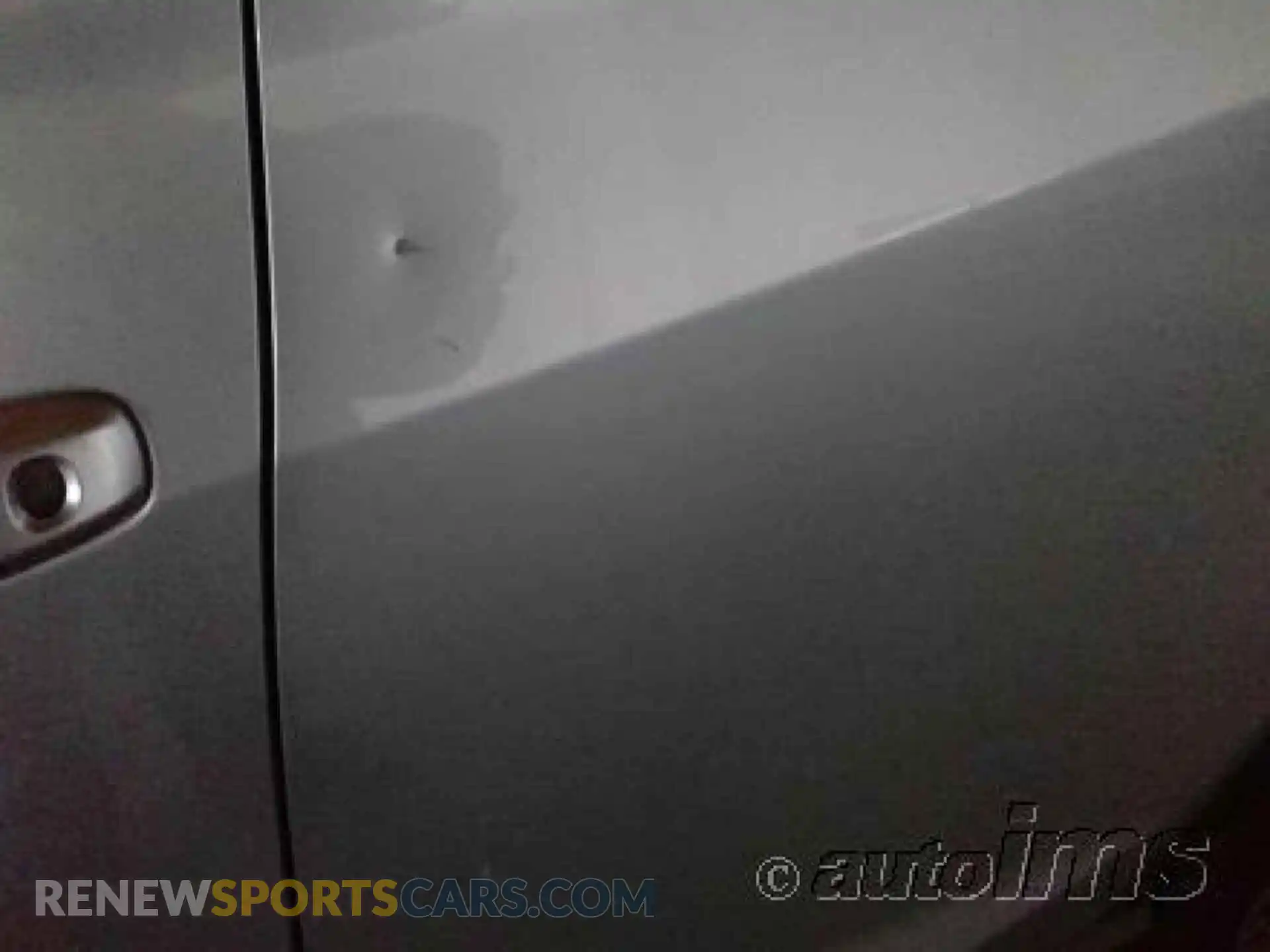 2 fotografías del automóvil dañado JF2SKAEC1PH537355 SUBARU FORESTER 2023