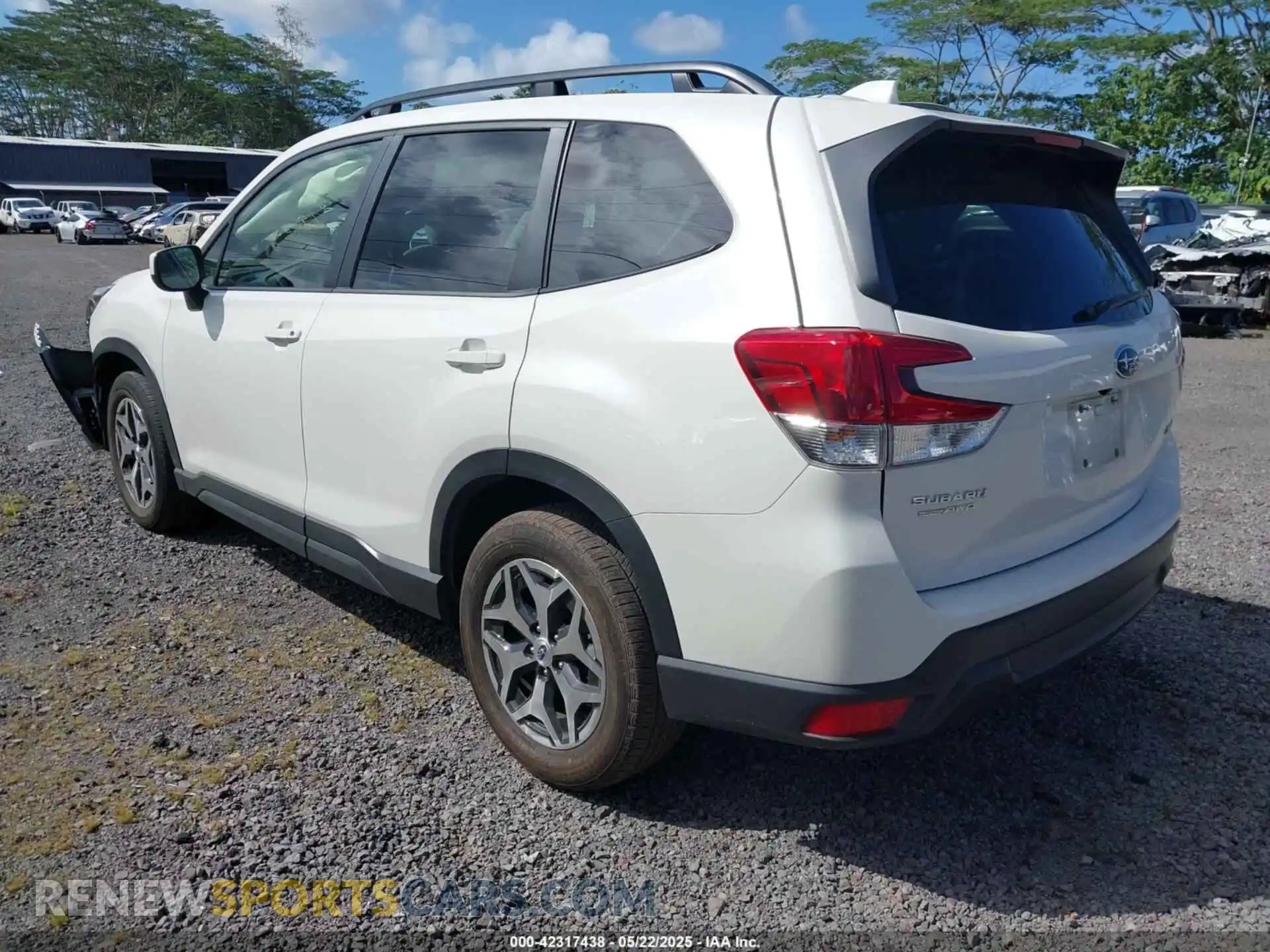 3 Photograph of a damaged car JF2SKAEC3PH400322 SUBARU FORESTER 2023