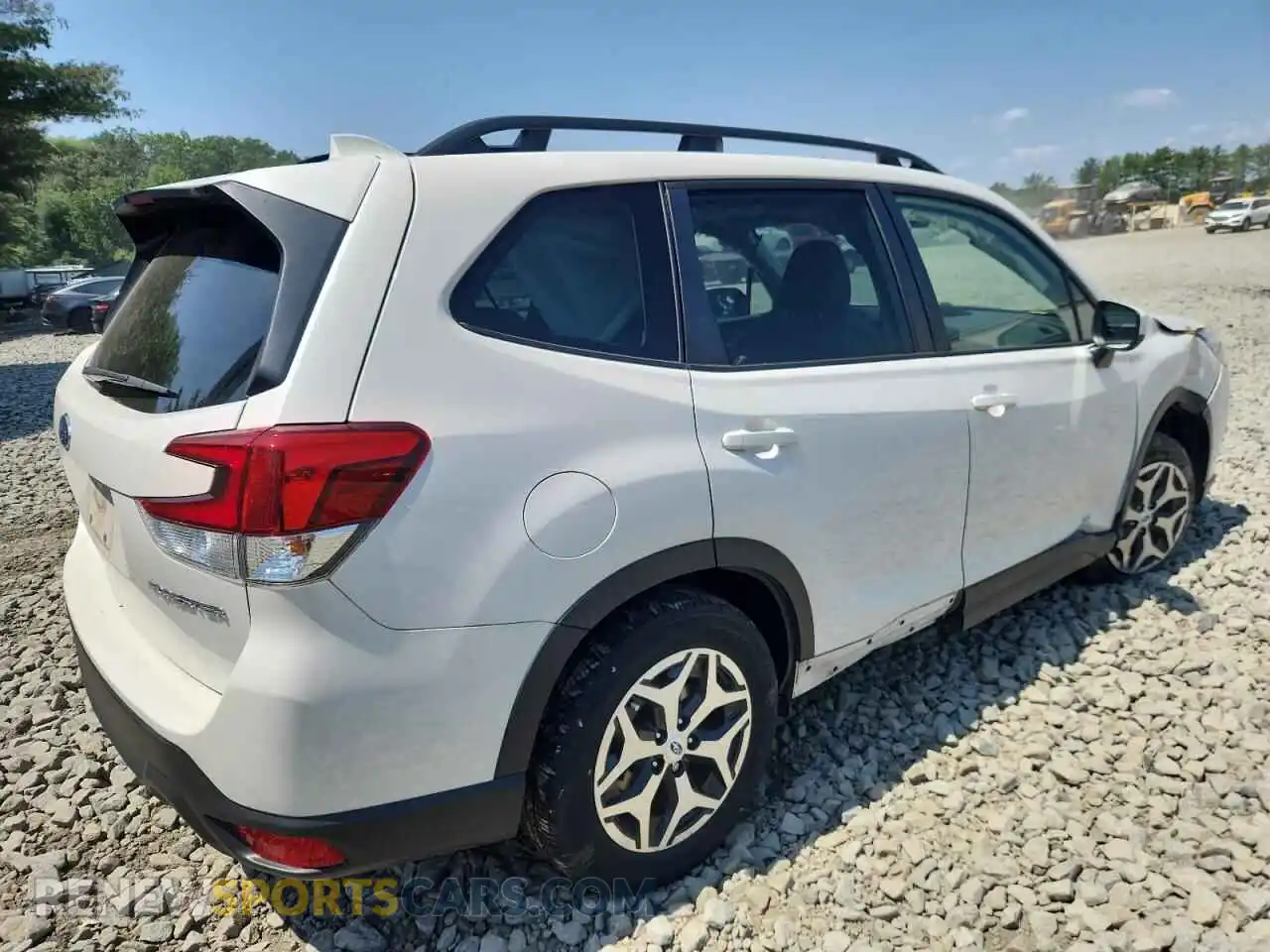 3 Photograph of a damaged car JF2SKAEC3PH452792 SUBARU FORESTER 2023