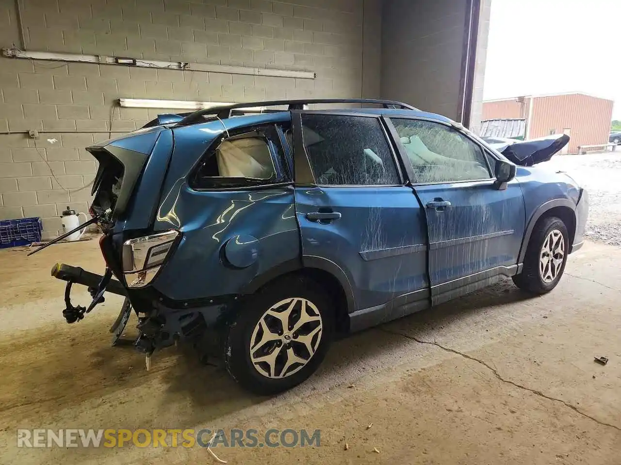 3 fotografías del automóvil dañado JF2SKAEC8PH480801 SUBARU FORESTER 2023