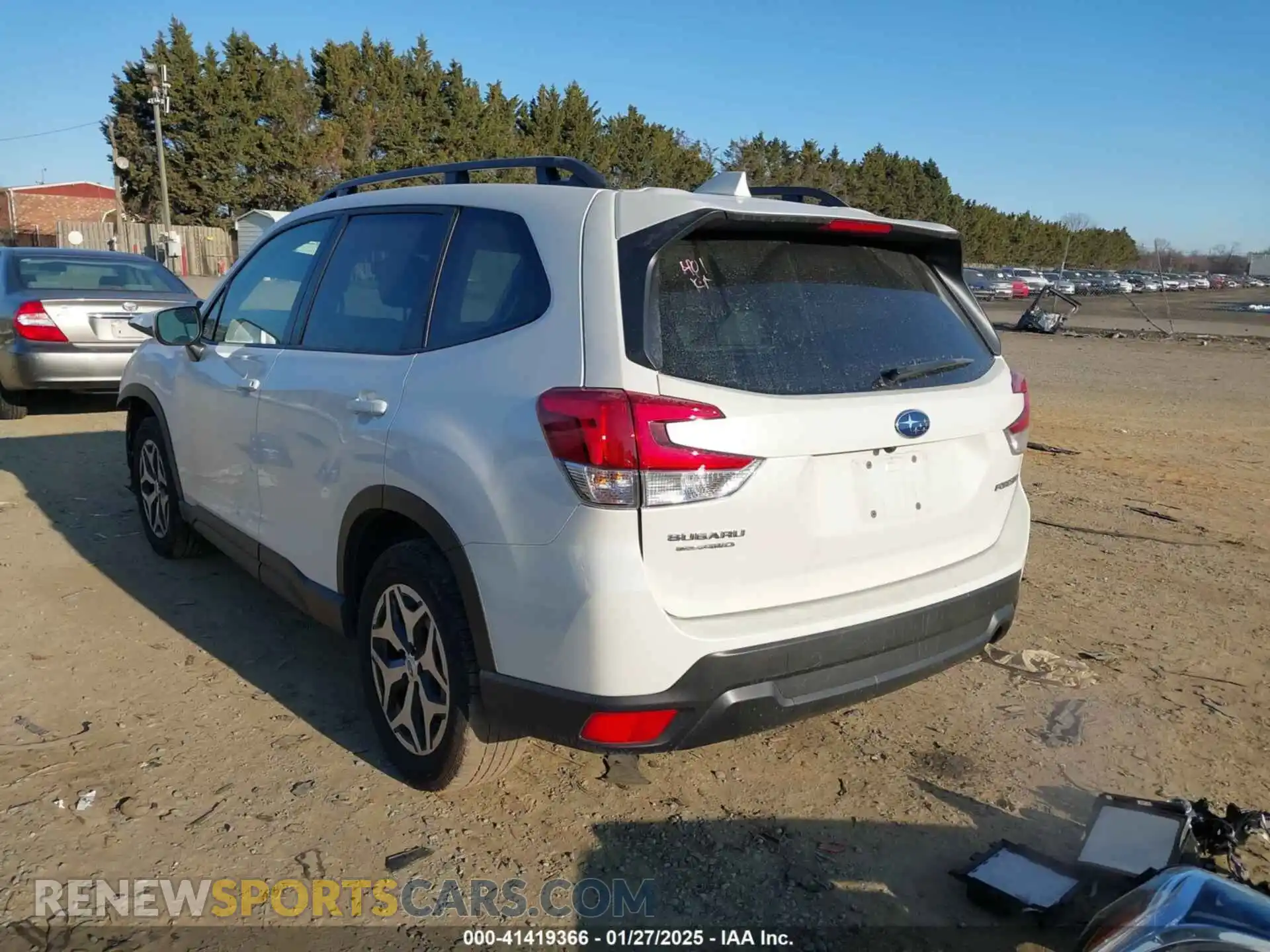 3 Photograph of a damaged car JF2SKAEC8PH550149 SUBARU FORESTER 2023